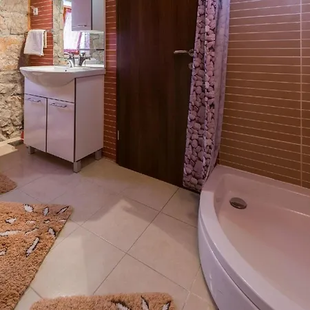 Tatil Evi Ferienhaus Fuer 5 Personen Und 1 Kind In Stankovic Bei Orebic, Dalmatien Sueddalmatien