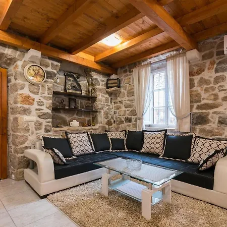 Ferienhaus Fuer 5 Personen Und 1 Kind In Stankovic Bei Orebic, Dalmatien Sueddalmatien Orebić