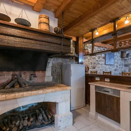 Ferienhaus Fuer 5 Personen Und 1 Kind In Stankovic Bei Orebic, Dalmatien Sueddalmatien